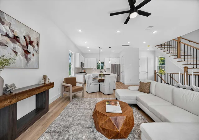 3rd image of 316 Walthall #C, Houston, TX 77022 | MLS# 20517059