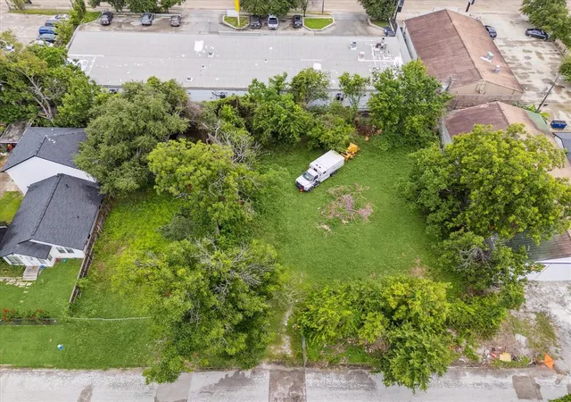 1st image of 0 Billingsley St, Houston, TX 77009 | MLS# 39243098