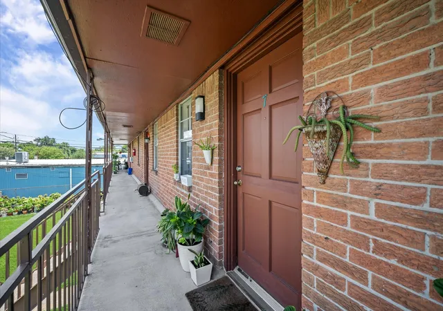 4th image of 1306 3Rd St #8, Galena Park, TX 77547 | MLS# 78321333