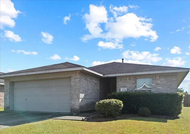 Photo 3 of Single family home for sale at 8202 Greenleaf St, Baytown, TX 77523 | MLS# 97782897 | Listing updated on 2026-10-06