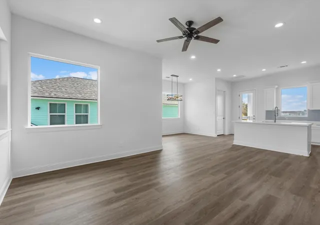Photo 3 of Single family home for sale at 3903 Pirates Beach Cir, Galveston, TX 77554 | MLS# 78626269 | Listing updated on 2026-08-31