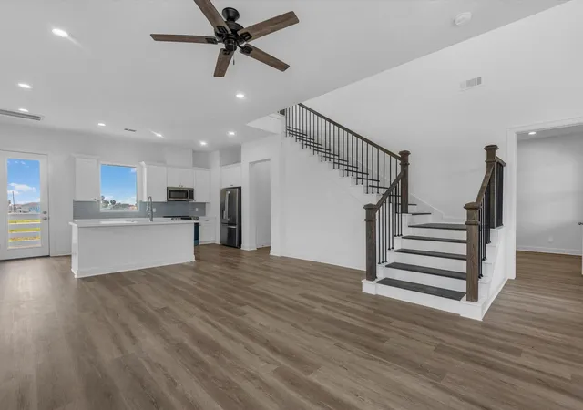 Photo 4 of Single family home for sale at 3903 Pirates Beach Cir, Galveston, TX 77554 | MLS# 78626269 | Listing updated on 2026-08-31