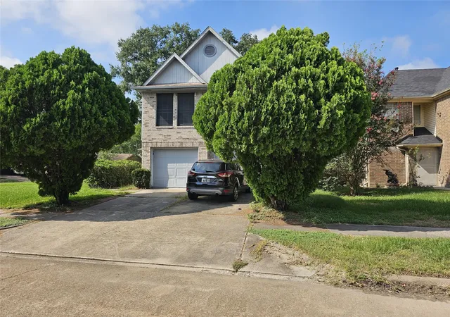 Photo 3 of Single family home for sale at 13615 Repa Ln, Houston, TX 77014 | MLS# 41745402 | Listing updated on 2026-04-30