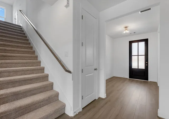 Photo 2 of Single family home for sale at 7807 Topaz Ridge Dr, Angleton, TX 77515 | MLS# 77262209 | Listing updated on 2026-09-08