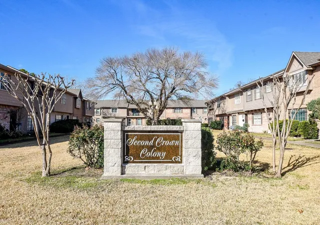 Photo 2 of Townhouse for sale at 7136 Crownwest St #7136, Houston, TX 77072 | MLS# 97435315 | Listing updated on 2026-07-11