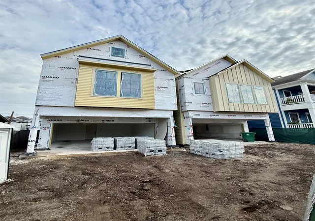 Photo 3 of Single family home for sale at 711 E 26th Street, Houston, TX 77009 | MLS# 36627624 | Listing updated on 2026-08-27