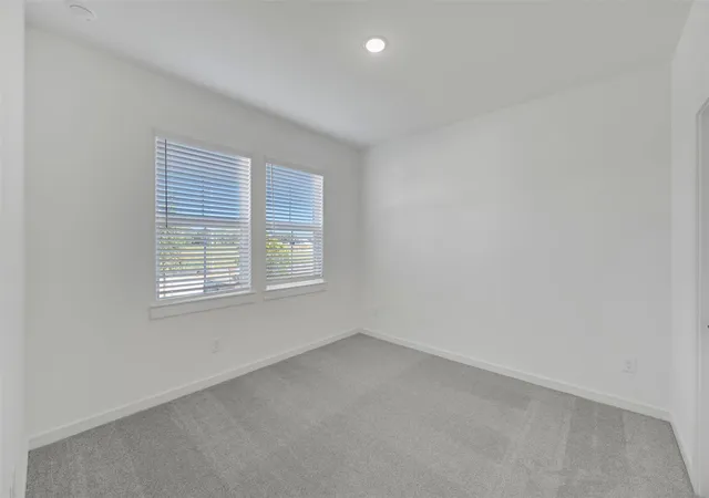 5th image of 18610 Eastwood Ridge Ct, Crosby, TX 77532 | MLS# 37802957