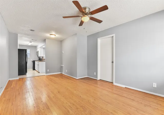 Homes for sale in Texas City, TX | 7405 Carver Ave, Texas City, TX 77591 | MLS# 94924132
