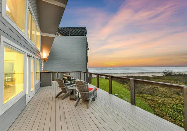 Photo 1 of Single family home for sale at 4227 Maison Rouge Ct, Galveston, TX 77554 | MLS# 14330562 | Listing updated on 2026-09-17