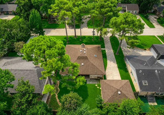 4th image of 14310 Locke Ln, Houston, TX 77077 | MLS# 15304933