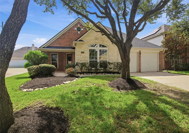 36th image of 15830 Magnolia Shores Ln, Houston, TX 77044 | MLS# 24071061