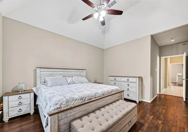 19th image of 158 N Valley Oaks Cir, Spring, TX 77382 | MLS# 30159715