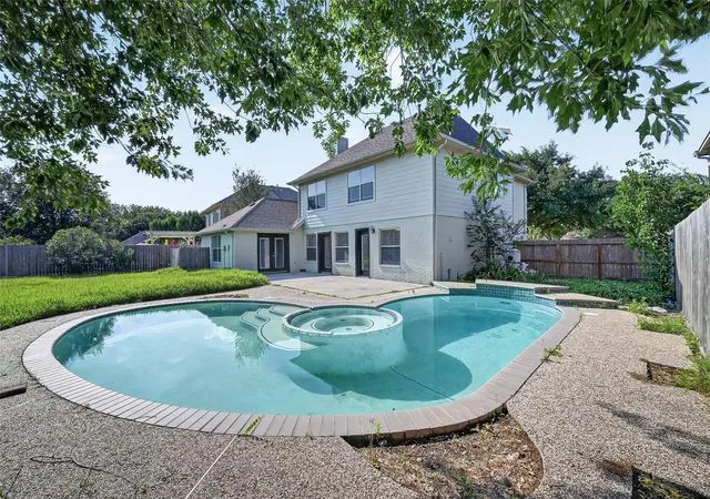 Photo 2 of Single family home for sale at 20515 Forest Strm Dr, Humble, TX 77346 | MLS# 72665533 | Listing updated on 2026-09-17