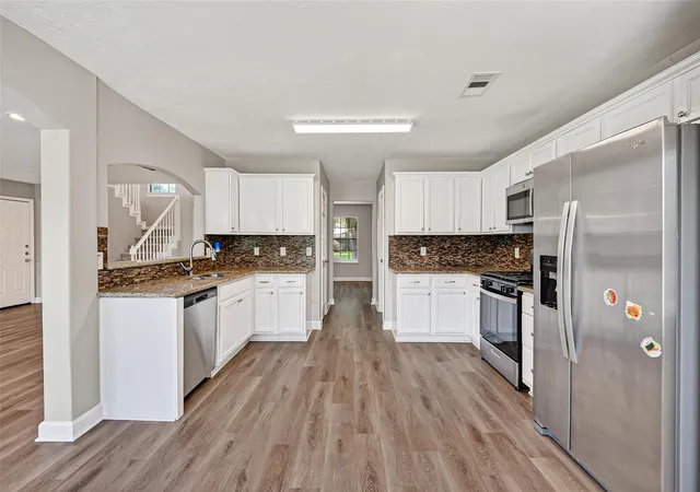 Photo 3 of Single family home for sale at 20515 Forest Strm Dr, Humble, TX 77346 | MLS# 72665533 | Listing updated on 2026-09-17