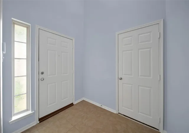 4th image of 3308 Home Point Dr, Houston, TX 77091 | MLS# 69366583