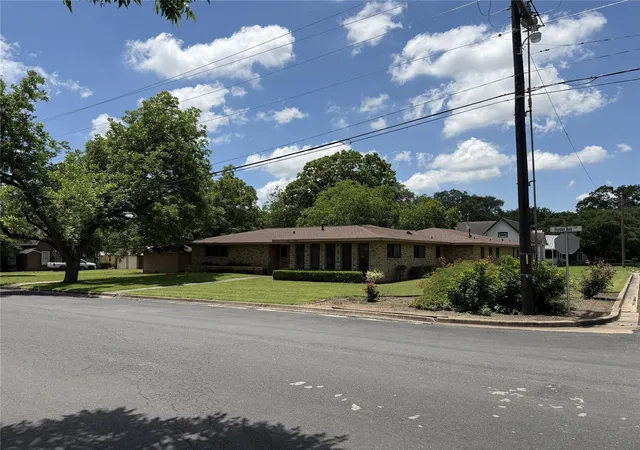 Photo 3 of Single family home for sale at 701 Herder Ave, Schulenburg, TX 78956 | MLS# 84041167 | Listing updated on 2026-08-06