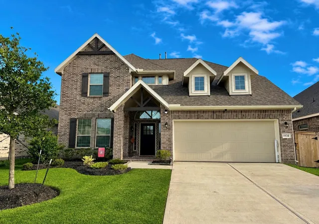 Photo 1 of Single family home for sale at 1934 Parks Edge Ln, Angleton, TX 77515 | MLS# 80798941 | Listing updated on 2026-08-18