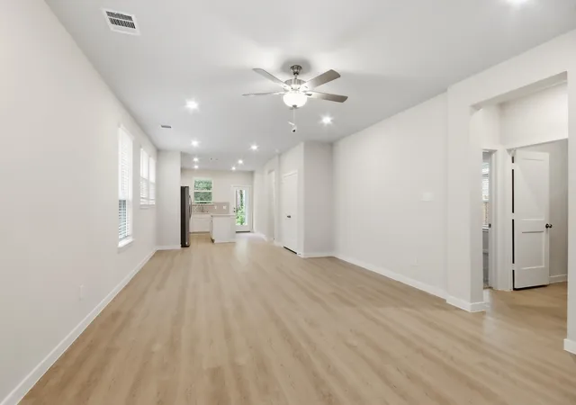 Photo 4 of Single family home for sale at 39514 Yellow Heron Way, Magnolia, TX 77354 | MLS# 35435399 | Listing updated on 2026-10-07