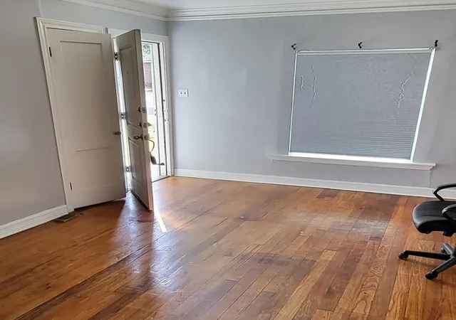 Photo 2 of Single family home for sale at 3841 Wentworth St, Houston, TX 77004 | MLS# 70028765 | Listing updated on 2026-07-22