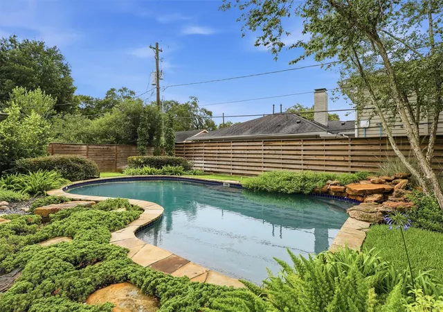Photo 2 of Sale Pending at 4517 Willowbend Blvd, Houston, TX 77035 | MLS# 62425864 | Listing updated on 2026-09-16