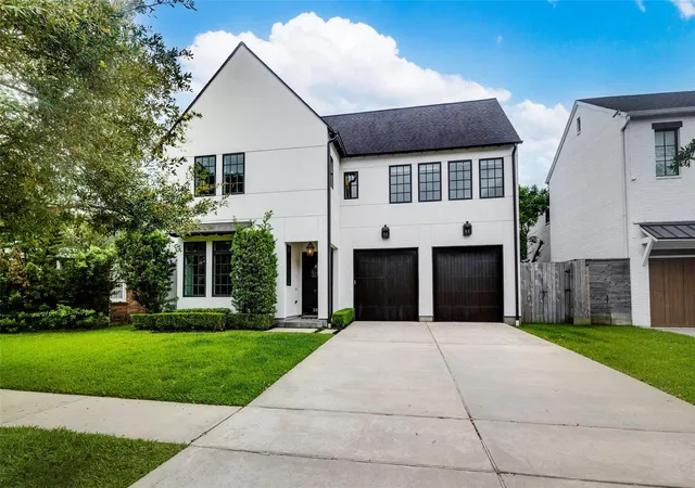 Photo 2 of Single family home for sale at 2815 Albans Rd, Houston, TX 77005 | MLS# 45988655 | Listing updated on 2026-09-13