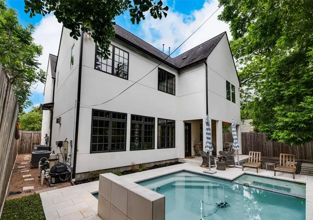 Photo 3 of Single family home for sale at 2815 Albans Rd, Houston, TX 77005 | MLS# 45988655 | Listing updated on 2026-09-13