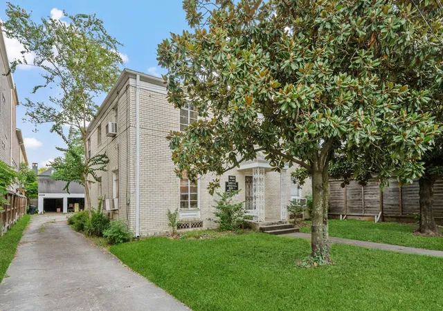 1st image of 1823 W Main St #4, Houston, TX 77098 | MLS# 38876051
