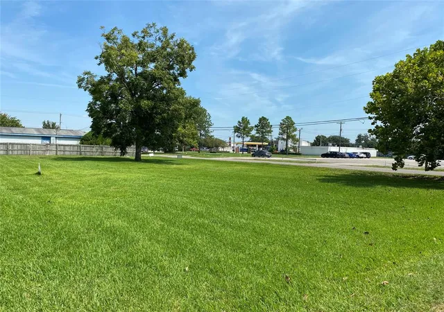 Photo 3 of Land for sale at 2423 44th St, Dickinson, TX 77539 | MLS# 44815744 | Listing updated on 2025-04-08