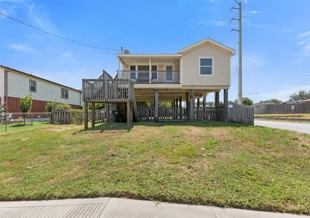 Photo 1 of Single family home for sale at 2001 67th Street, Galveston, TX 77551 | MLS# 83346443 | Listing updated on 2026-09-17