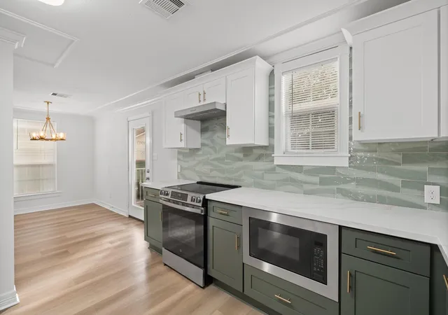 3rd image of 203 Archer St, Houston, TX 77009 | MLS# 10680252