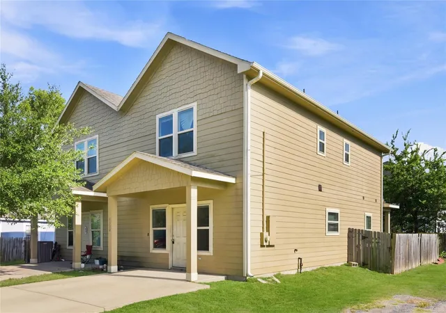 Photo 3 of Multi family home for sale at 4310 Larkspur St #A/B, Houston, TX 77051 | MLS# 29394807 | Listing updated on 2026-08-29