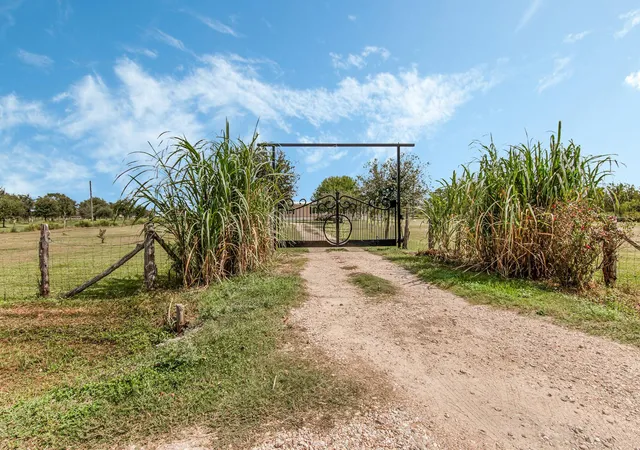 Photo 4 of Single family home for sale at 2234 Hopkins Rd, Beasley, TX 77417 | MLS# 39126245 | Listing updated on 2026-07-20
