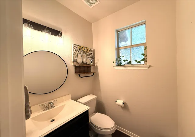Photo 4 of Single family home for sale at 18610 Tara Ashley St, Cypress, TX 77433 | MLS# 28745190 | Listing updated on 2026-09-04