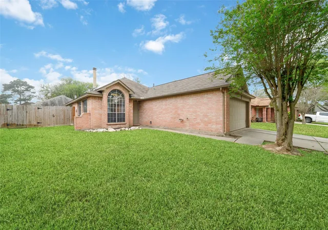 4th image of 19515 Horden Creek Dr, Tomball, TX 77375 | MLS# 65165172