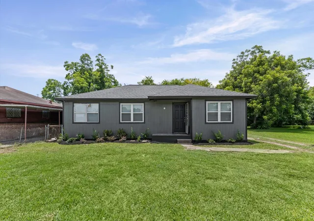 1st image of 3626 Sparrow St, Houston, TX 77051 | MLS# 42784104