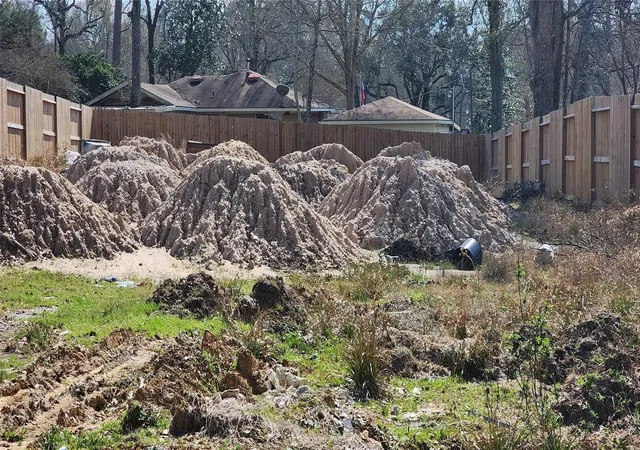 2nd image of 576 Magnolia Point Dr, Huffman, TX 77336 | MLS# 94242900