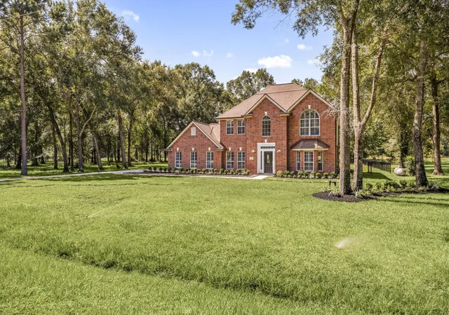 Photo 3 of Single family home for sale at 26726 Eagles Landing, Huffman, TX 77336 | MLS# 39732302 | Listing updated on 2026-08-29