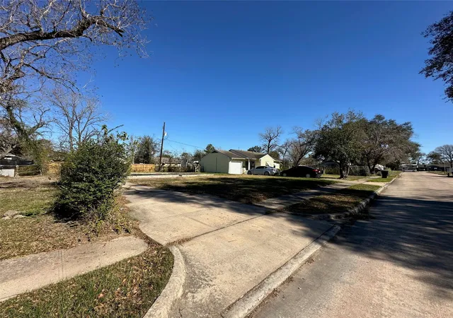 Photo 3 of Land for sale at 3919 Zephyr St, Houston, TX 77021 | MLS# 84358777 | Listing updated on 2026-01-20