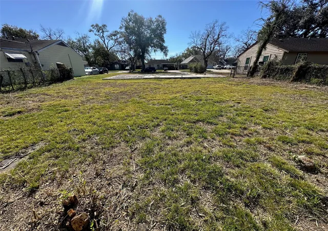Photo 4 of Land for sale at 3919 Zephyr St, Houston, TX 77021 | MLS# 84358777 | Listing updated on 2026-01-20