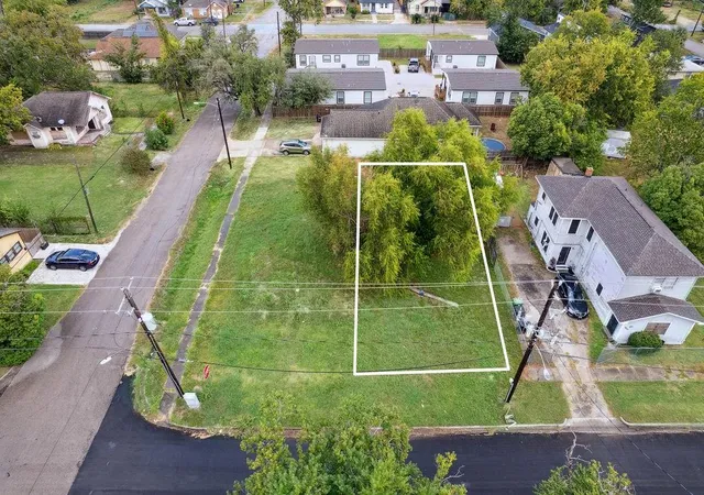 Photo 4 of Land for sale at 2605 Sumpter St, Houston, TX 77026 | MLS# 50148604 | Listing updated on 2026-02-18
