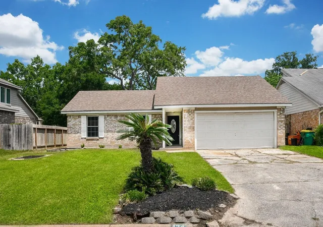 Homes for sale in Crosby, TX | 434 Dorsal Wy, Crosby, TX 77532 | MLS# 49466226