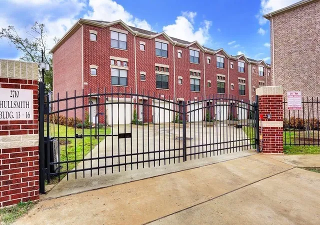 1st image of 2710 Hullsmith Dr #1502, Houston, TX 77063 | MLS# 68249472