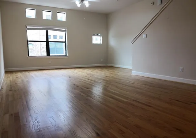 4th image of 2710 Hullsmith Dr #1502, Houston, TX 77063 | MLS# 68249472