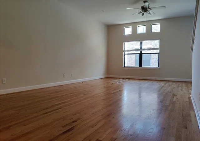 5th image of 2710 Hullsmith Dr #1502, Houston, TX 77063 | MLS# 68249472