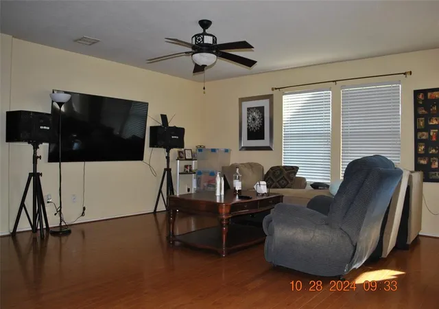 5th image of 4518 Hall Croft Chase Ln, Katy, TX 77449 | MLS# 87908194