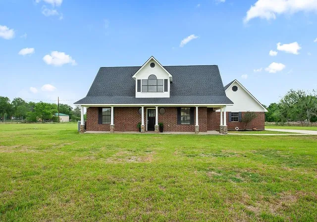 Photo 3 of Sale Pending at 602 Cedar Crk Dr, Needville, TX 77461 | MLS# 33737291 | Listing updated on 2026-09-08