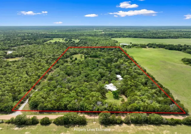 1st image of 8023 N Old Smithville Rd, Smithville, TX 78957 | MLS# 72957238