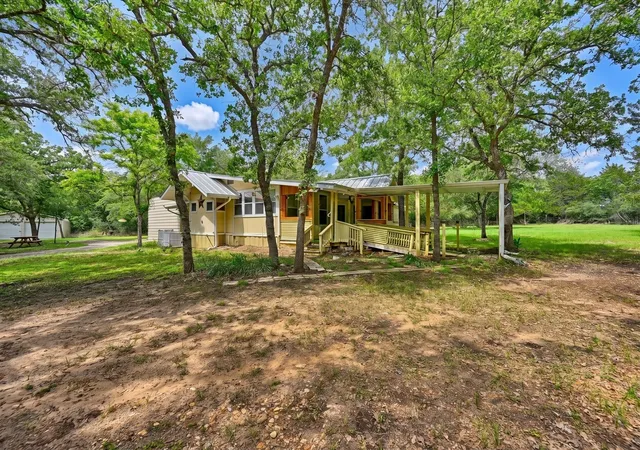 3rd image of 8023 N Old Smithville Rd, Smithville, TX 78957 | MLS# 72957238
