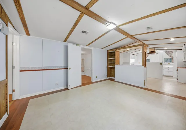 4th image of 8023 N Old Smithville Rd, Smithville, TX 78957 | MLS# 72957238