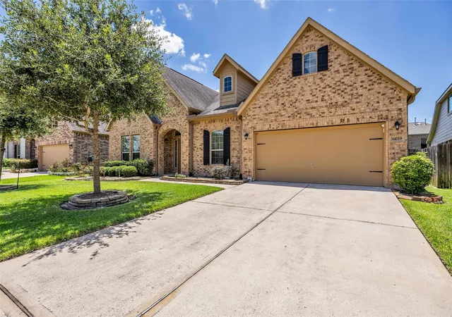Photo 3 of Single family home for sale at 14719 Caden Rock Ln, Cypress, TX 77429 | MLS# 60805994 | Listing updated on 2026-09-19